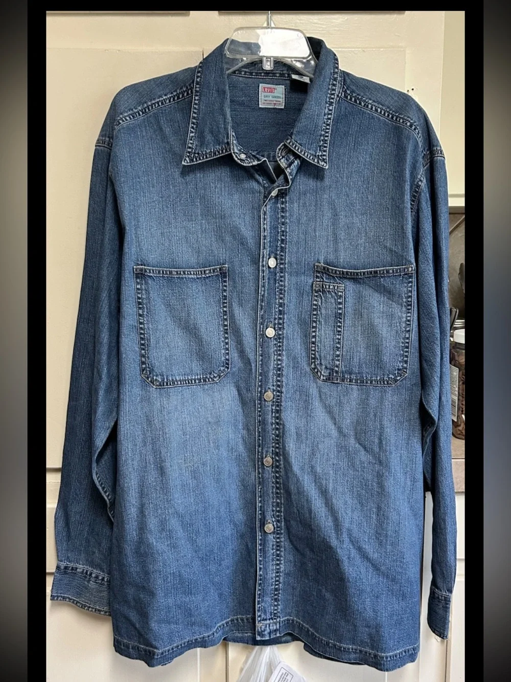 Vtg Levis Dry Goods Mens Shirt Size XL Blue Denim Long Sleeve Button Down Cotton